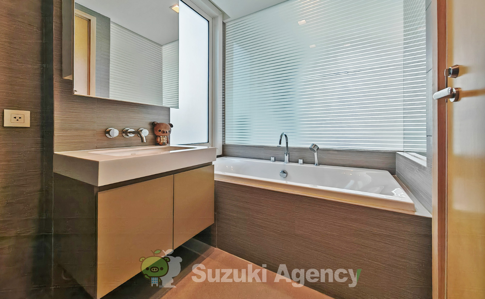 Siri at Sukhumvit:2 Bed Room Photos No.75