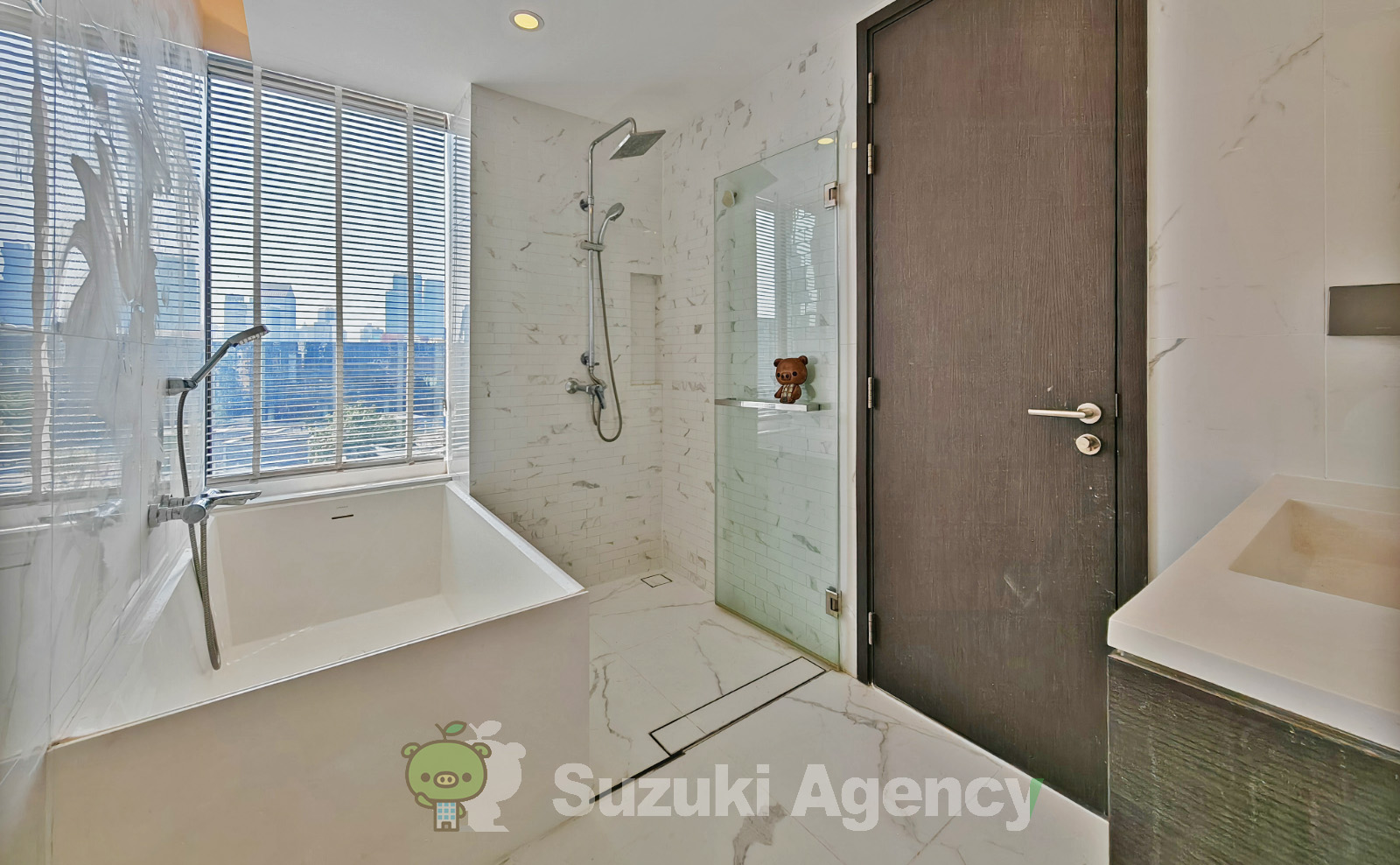 SIAMESE EXCLUSIVE QUEENS:2 Bed Room Photos No.75