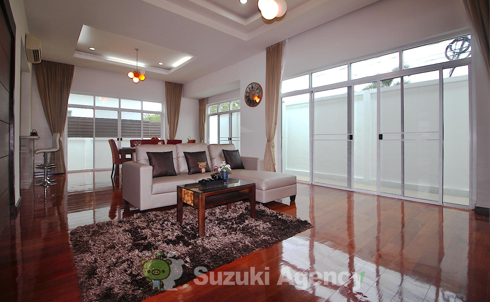 Scarlet Full Service Villa:3 Bed Room Photos No.32