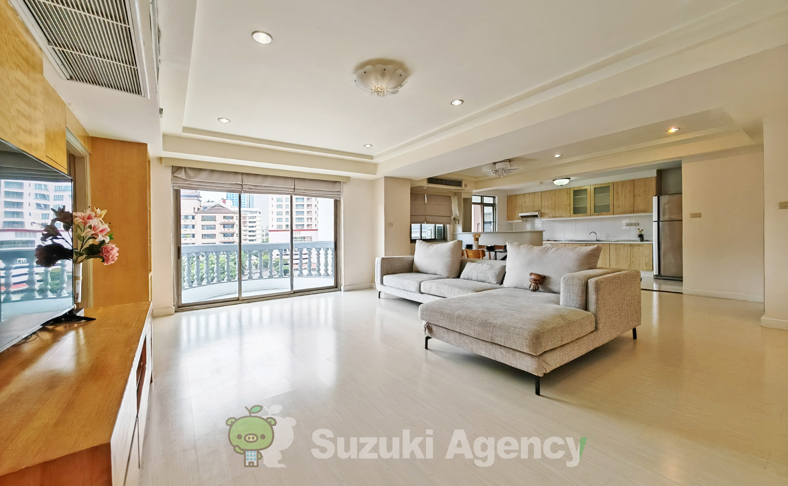 Royal Castle:3 Bed Room Photos No.33