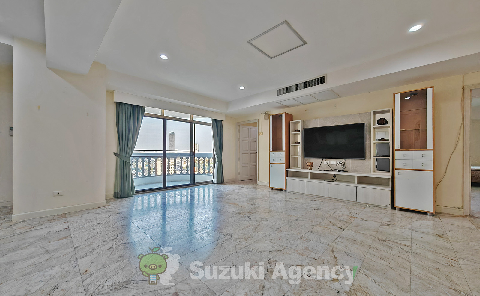Royal Castle:3 Bed Room Photos No.34