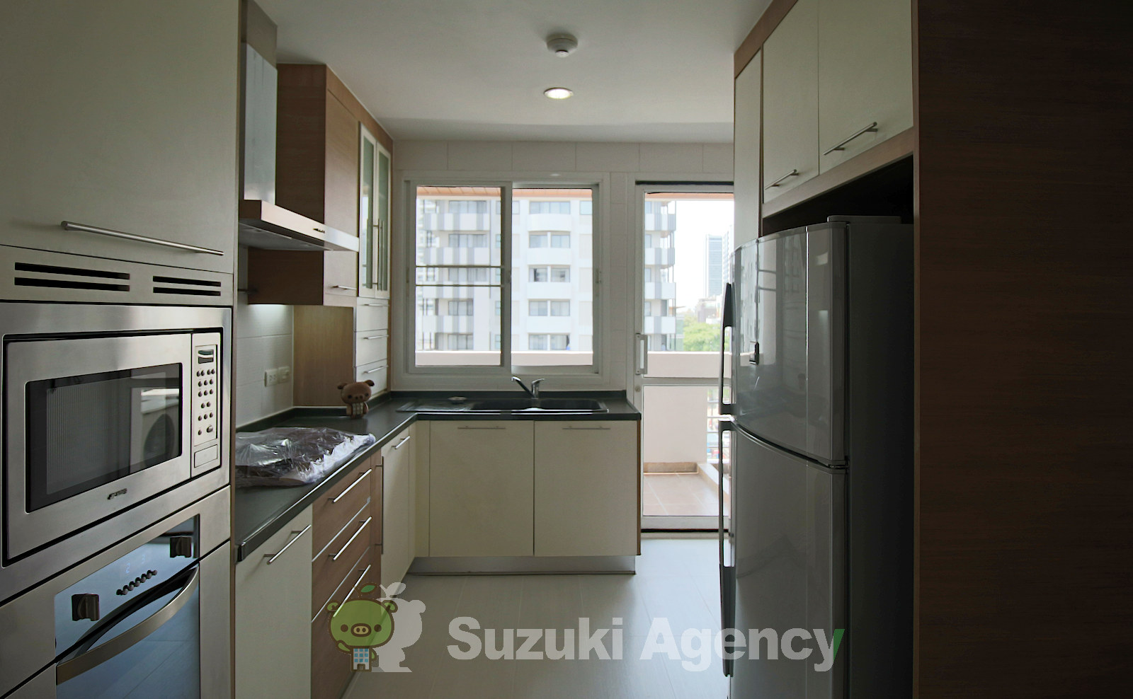AP Suites Sukhumvit 33:3 Bed Room Photos No.35