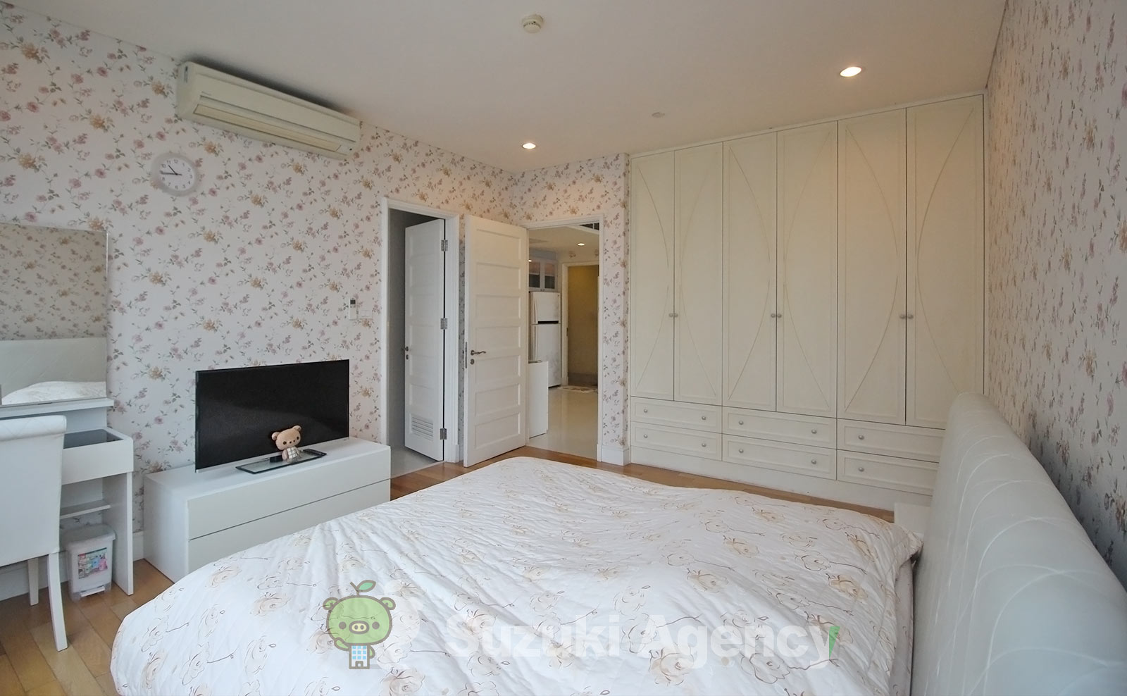 Aguston Sukhumvit 22:3 Bed Room Photos No.69