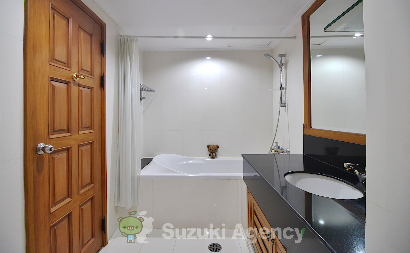 Centre Point Residence Phromphong:3 Bed Room Photos No.81