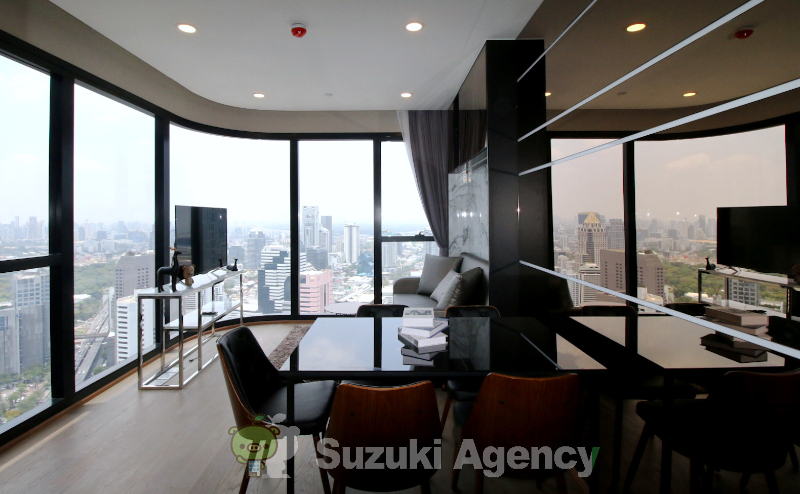 Ashton Chula - Silom