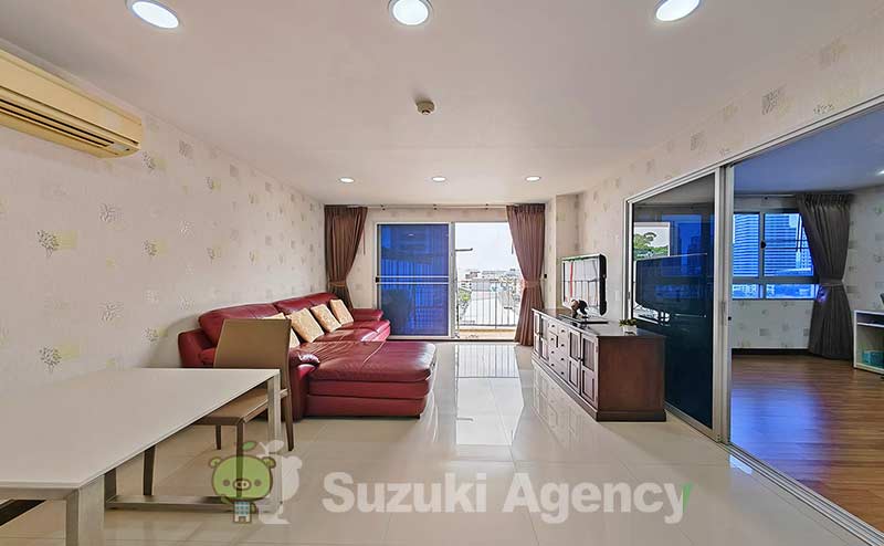 The Clover Thonglor Residence