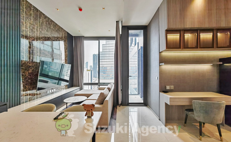 Ashton Silom