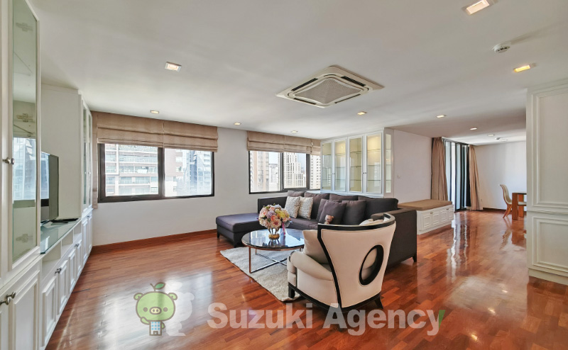 Acadamia Grand Tower