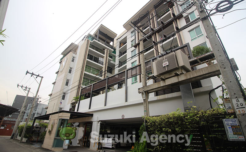 Tree Condo Sukhumvit 52
