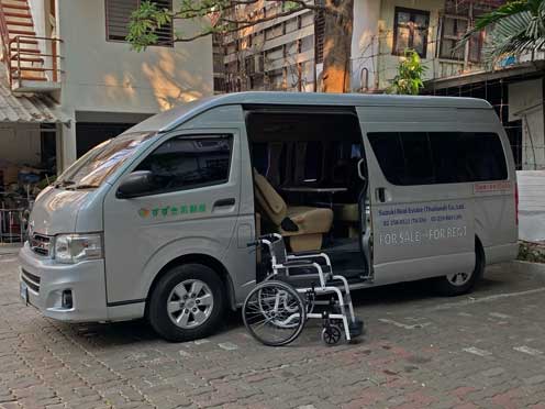 ご案内用車