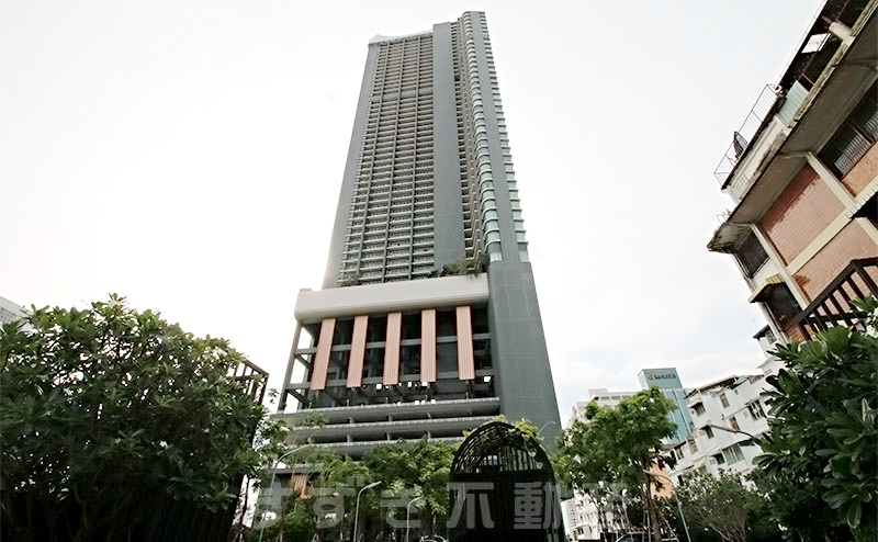Menam Residences Condominium