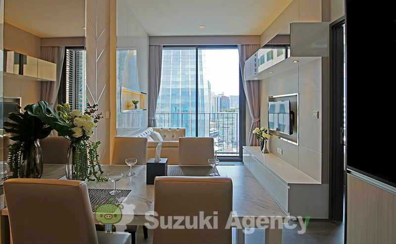 Edge Sukhumvit 23
