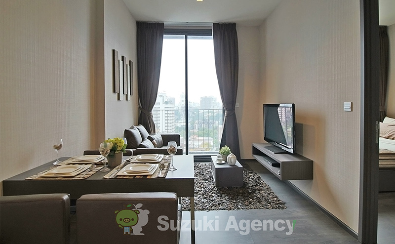 Edge Sukhumvit 23