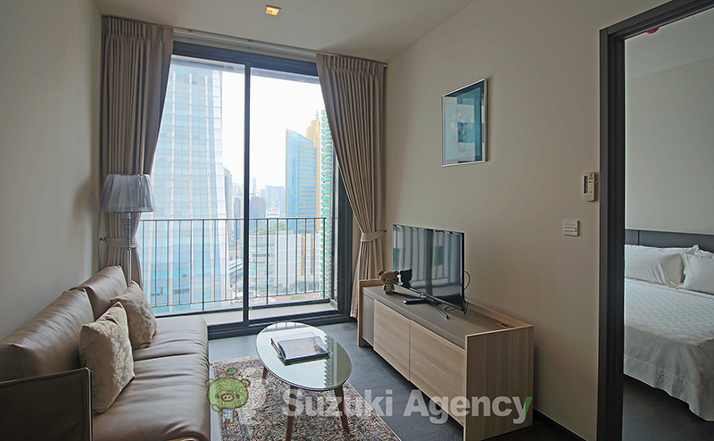 Edge Sukhumvit 23