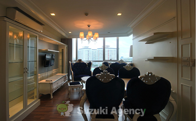 Le Luk Condominium