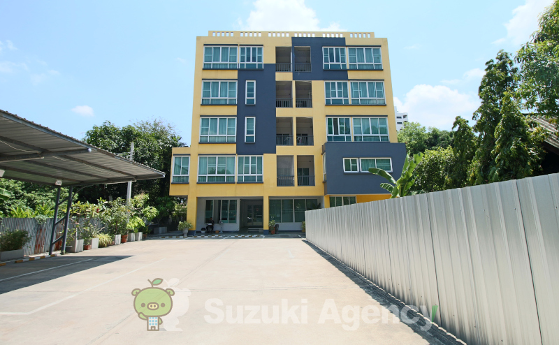 Bangkok House 