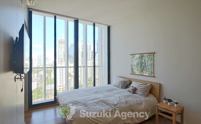 Park Origin Phrom Phong