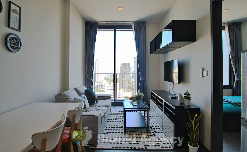 Edge Sukhumvit 23
