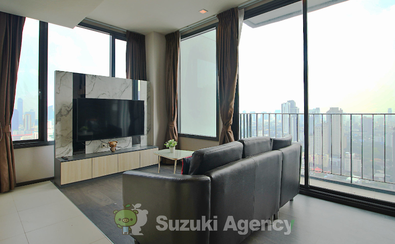 Edge Sukhumvit 23