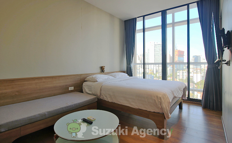 Park Origin Phrom Phong