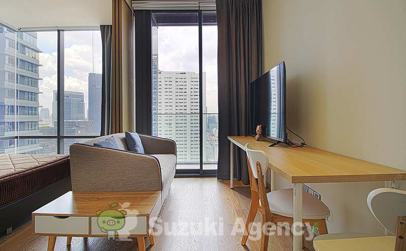 Ashton Silom