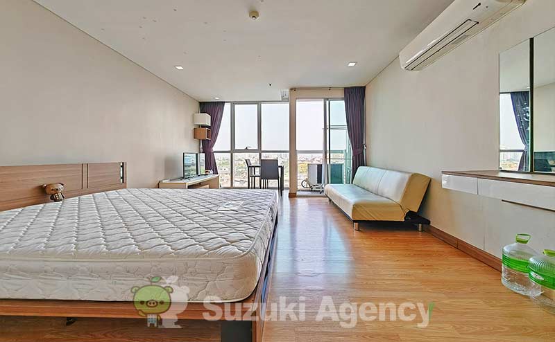 Le Luk Condominium