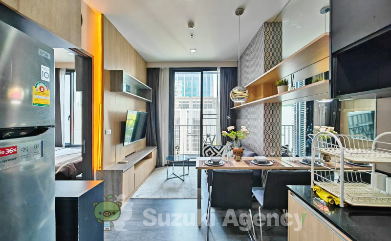 Edge Sukhumvit 23