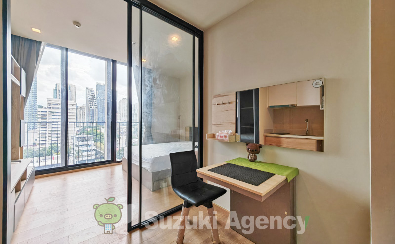 Noble AROUND SUKHUMVIT 33