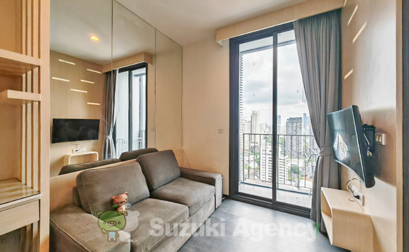 Edge Sukhumvit 23