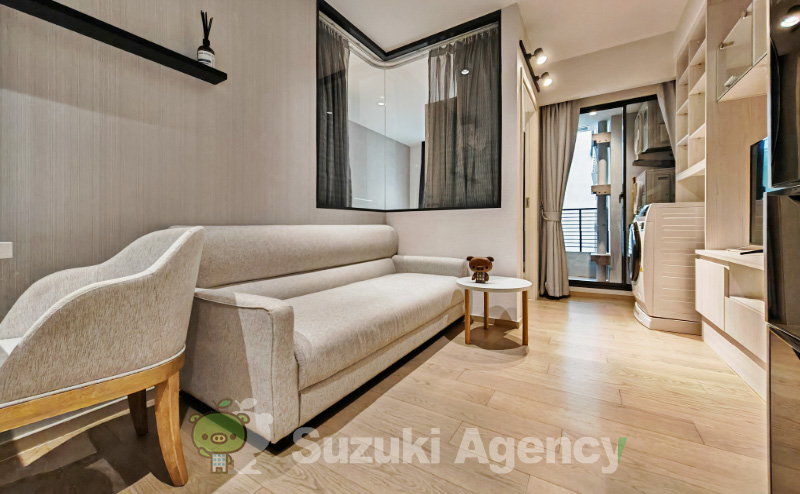Runesu Thonglor 5